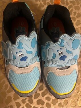 Blues Clues Character Kids Sneakers with Easy Strap